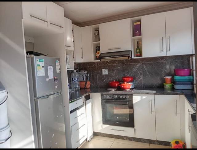 2 BEDROOM HOUSE FOR SALE IN UMHLATHUZE